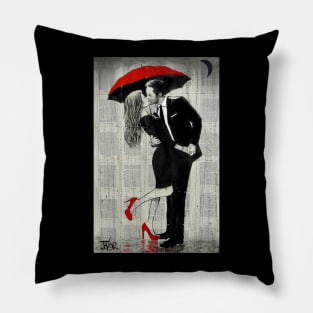 The kissing rain Pillow