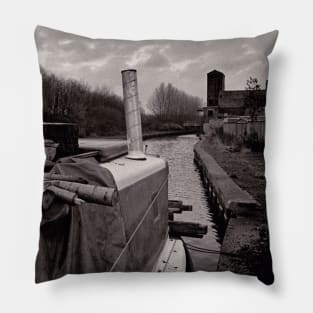 Narrow boat moored next to the canal - Stoke on Trent, UK Pillow