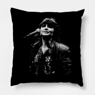 The Queen of Rock Celebrate the Timeless Music of Linda Ronstadt with a Stylish T-Shirt Pillow