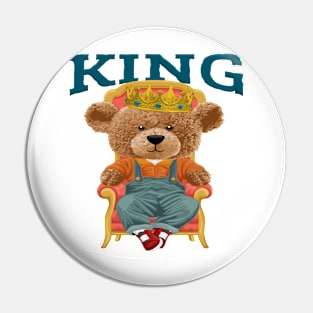 BEAR THE KING Pin