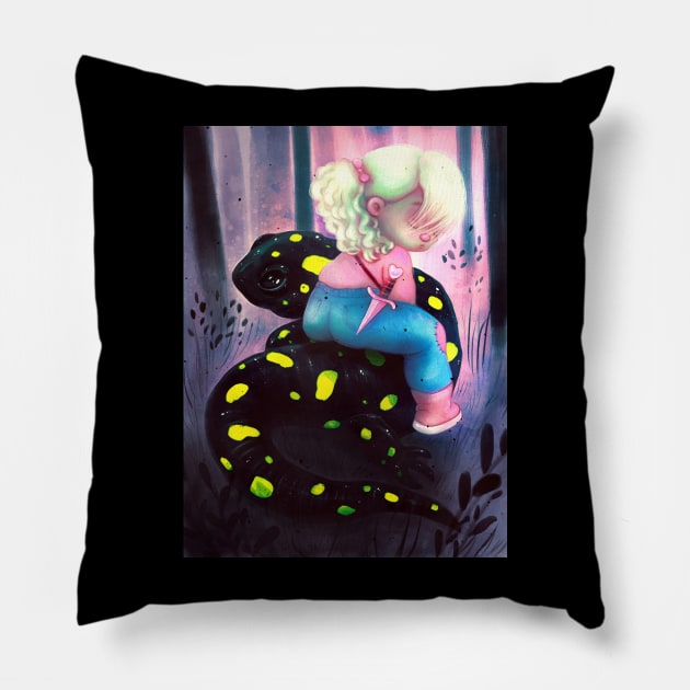 Salamander Pillow by selvagemqt