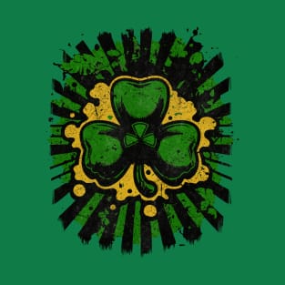 Vintage Lucky Shamrock St. Patrick's Day T-Shirt