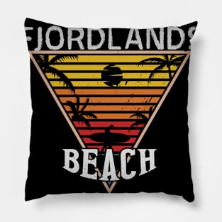 Beach happiness in Fjordlands Pillow