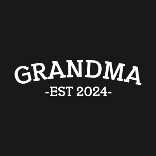 First-Time Grandma 2024 Tee - Celebratory Grandparent Shirt T-Shirt