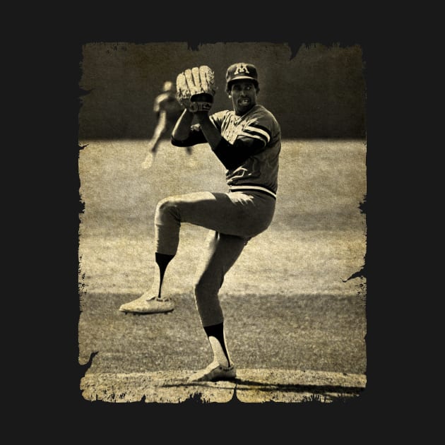 Dave Winfield Pitching For The University of Minnesota in The, 1973 College World Series by SOEKAMPTI