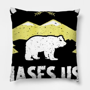 Funny If A Bear Comes Im Tripping You Hiking Pillow