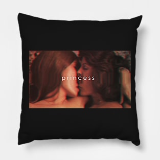 p r i n c e s s Pillow