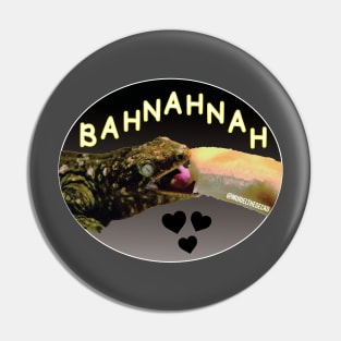 Muriel Loves Bahnahnah (black color) Pin