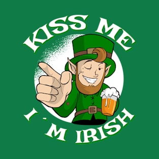 Kiss Me I'm Irish Funny St Patricks Day Saying T-Shirt