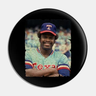 Al Oliver in Texas Rangers Pin