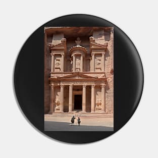 The Treasury12, Petra Pin