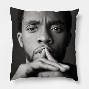 Chadwick Boseman, Wakanda forever Pillow