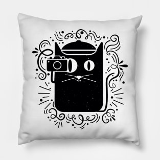 Camera Cat - For Shutterbugs who love Cats Pillow