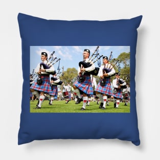 Scottish Highland Pipe & Drum Band Pillow