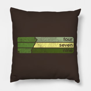 479 - Retro Lines Pillow