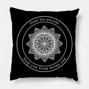 Motivational design Pillow