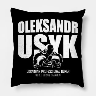 usyk boxing Pillow