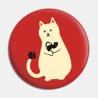 Happy go Lucky Cat 1 Selfie Pin