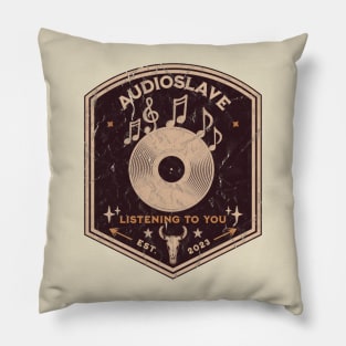 listening vintage vinyl v8 Pillow