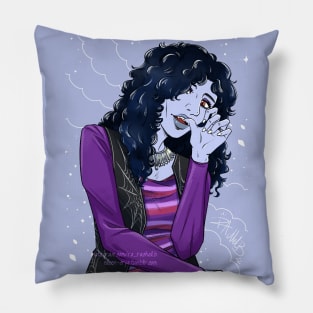 Brianna Pillow