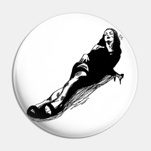 Vampira No.5 Pin