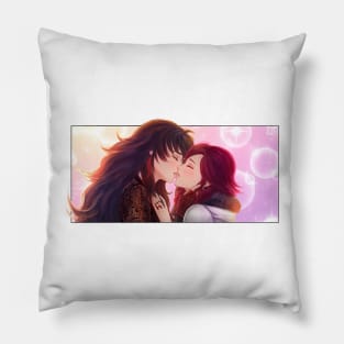 Rosebird I Pillow