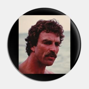 Tom Selleck / 1945 Pin