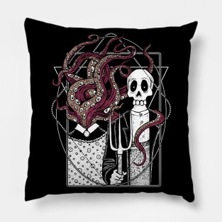 R'yleh Gothic - a tribute to American Gothic Pillow