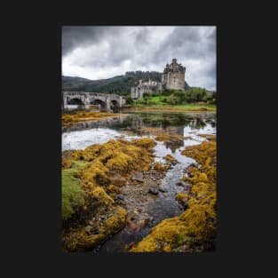 Eileen Donan Castle, Scotland T-Shirt