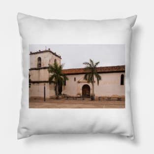 Iglesia De La Merced - 2 © Pillow