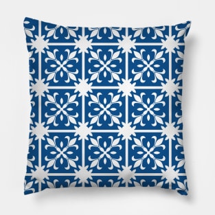 Geometric Mediterranean pattern Pillow