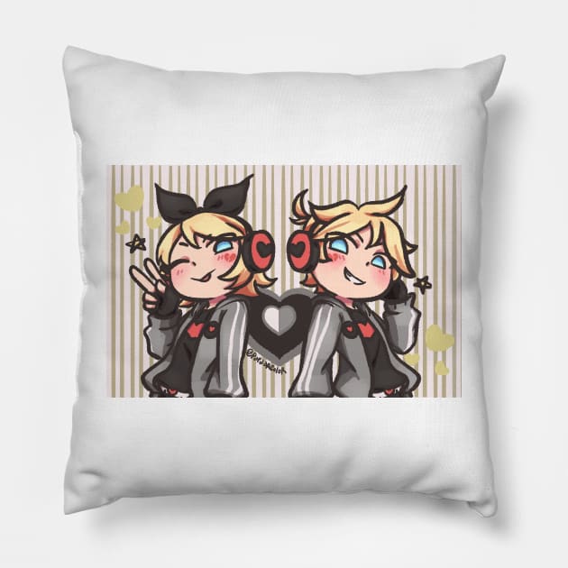 Rin and Len Pillow by PandaAColor