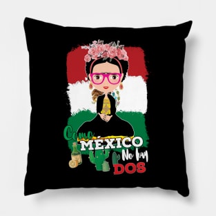 Frida Kahlo Como Mexico no hay dos Independencia de Mexico Bandera de Mexico Pillow