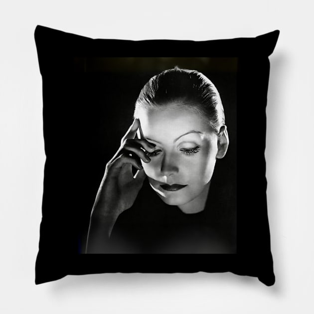 Greta Garbo Pillow by akastardust