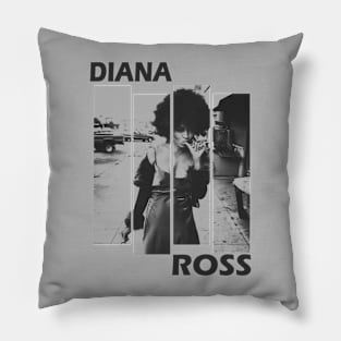 Diana ross on the street Pillow