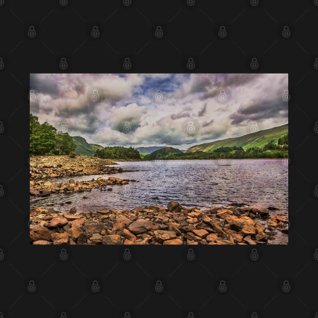 Thirlmere Shoreline Looking North by IanWL