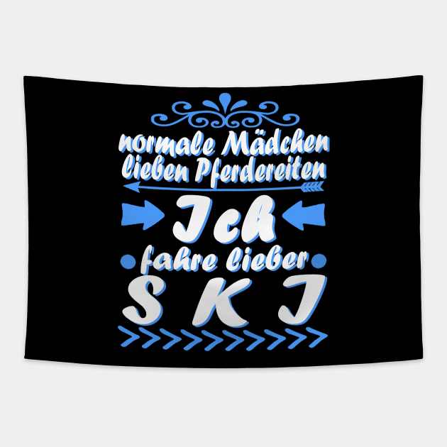 Ski Apres Skifahren Mädchen Berge Schnee Tapestry by FindYourFavouriteDesign