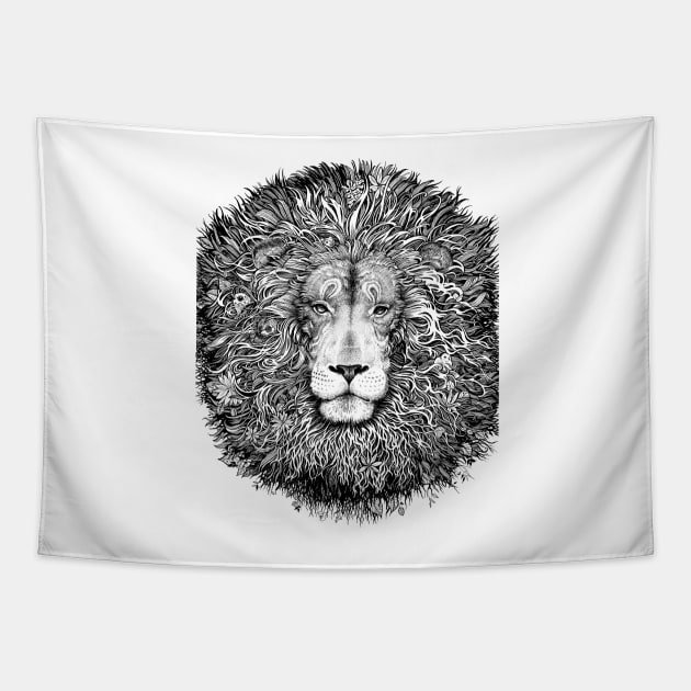 Majestic lion - black and white Tapestry by Saraknid