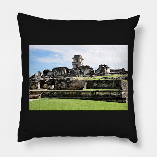 Mexique - Palenque, site Maya Pillow by franck380