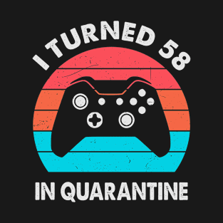 I Turned 58 In Quarantine - Retro Sunset Vintage 1962 58th Birthday Gift T-Shirt