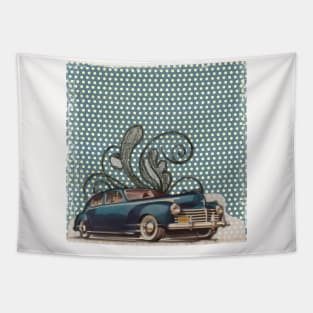 Vintage Woman Neck Gator Classic Car Antique Car Vintage Lady Tapestry