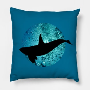 Orca in blue Pillow