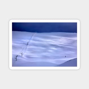 The lonely skier of Parnassus mountain Magnet