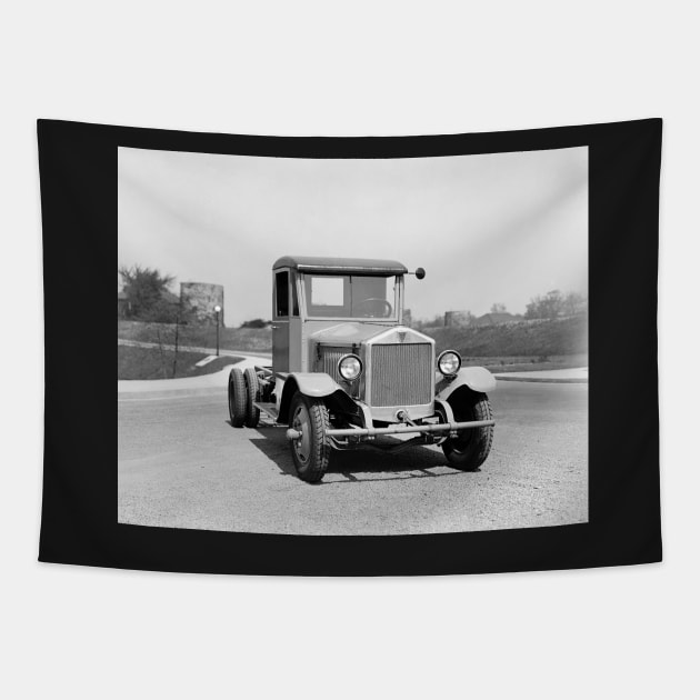 Heavy Duty Truck, 1925. Vintage Photo Tapestry by historyphoto