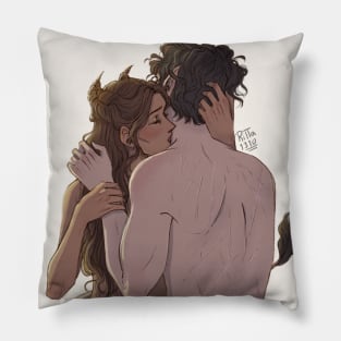 Cardan and Jude neck kisses part 2 Pillow