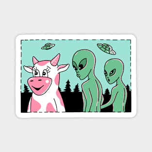 TWO ALIENS AND A COW Magnet