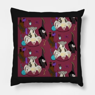 Craft Bats Burgundy Knitting Crafty Sewing Embroidery Cross-Stitch Tatting Bats Pillow