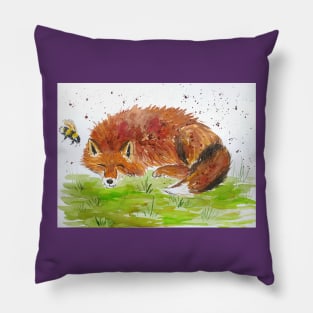 Fox and a little bumblebee Pillow