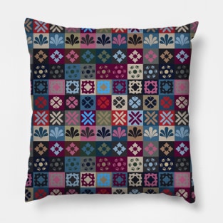 Checkered Patchwork Tile Pattern Pillow