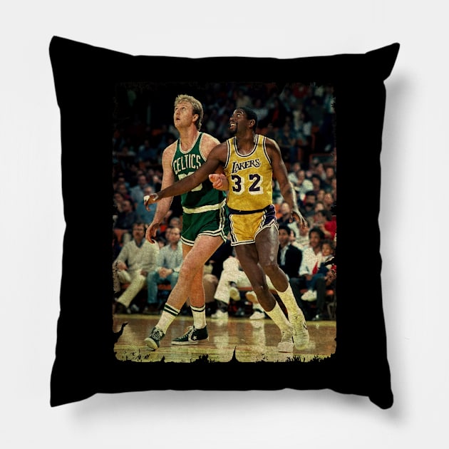 Magic & Larry. Game Changers! Pillow by Wendyshopart